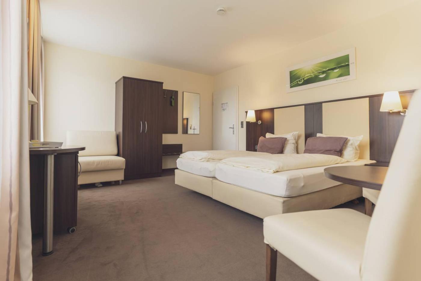 Hotel - Restaurant Sonneneck Dornstetten 외부 사진