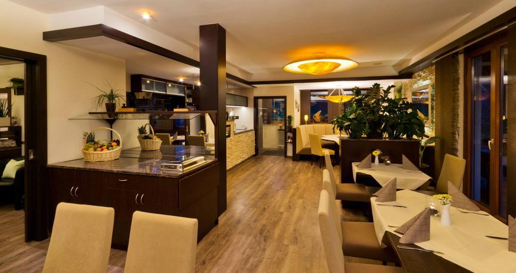 Hotel - Restaurant Sonneneck Dornstetten 외부 사진
