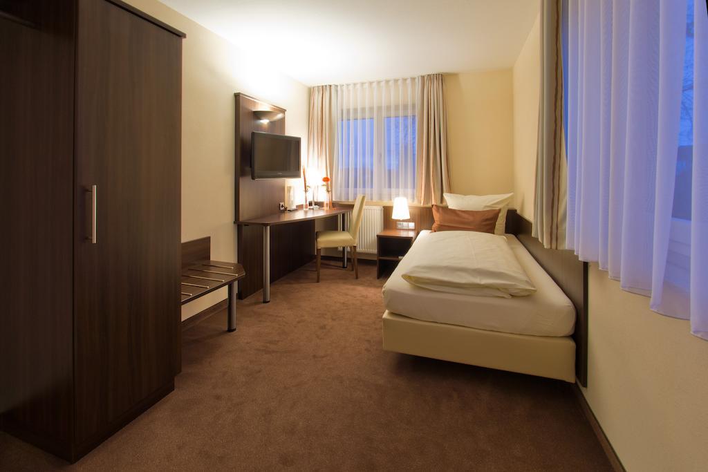 Hotel - Restaurant Sonneneck Dornstetten 외부 사진
